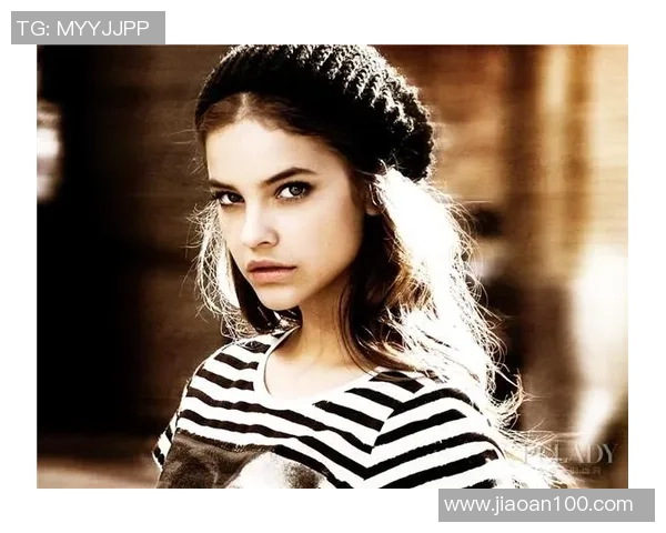 足球明星的卷发魅力揭秘：为何他们的发型成为时尚风向标